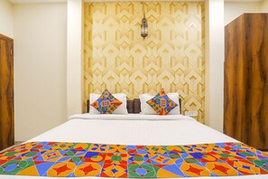 Egyptian cotton sheets, premium bedding, in-room safe, free WiFi -  FabHotel Dreamz Inn (Nagpur)