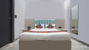 Premium Room | Egyptian cotton sheets, premium bedding, in-room safe, free WiFi