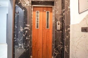 Elevator