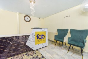 Reception - Fabhotel Hari Om Inn (Rishikesh)