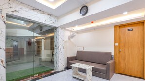 Unclassified image, 4 of 32, button - Fabhotel Crystal I (Gandhinagar)