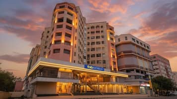 المنشأة من الخارج