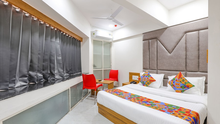 Fabhotel Crystal I