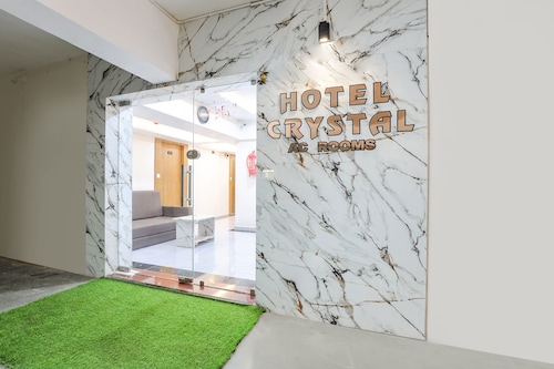 Fabhotel Crystal I