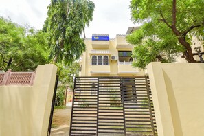 Exterior - Fabhotel Prism Homestay (Jaipur)