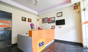 Reception - FabHotel Muktinath (Gurugram)