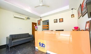 Reception - FabHotel Muktinath (Gurugram)