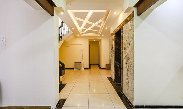 Lobby - Fabhotel De Luxe (Chennai)