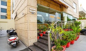 Exterior - FabHotel Prime Tushar Elegant (Ghaziabad)