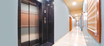 Fabhotel Q One Plaza