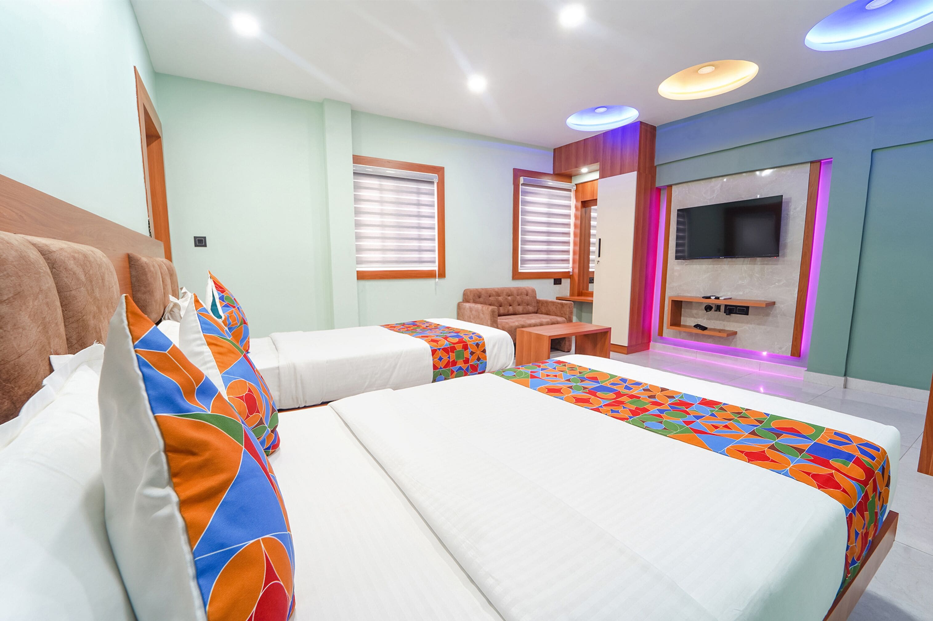 Egyptian cotton sheets, premium bedding, in-room safe, soundproofing