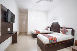 Egyptian cotton sheets, premium bedding, in-room safe, free WiFi