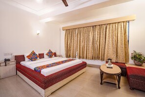 プレミアム ルーム | エジプト綿のシーツ、高級寝具、セーフティボックス (室内)、WiFi (無料)