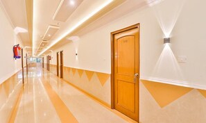 Lobby - Fabhotel Galaxy International (Lucknow)