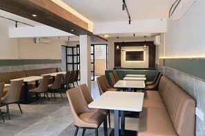 Restaurant - Fabhotel Prime Swarnam, Old Goa (Panaji)