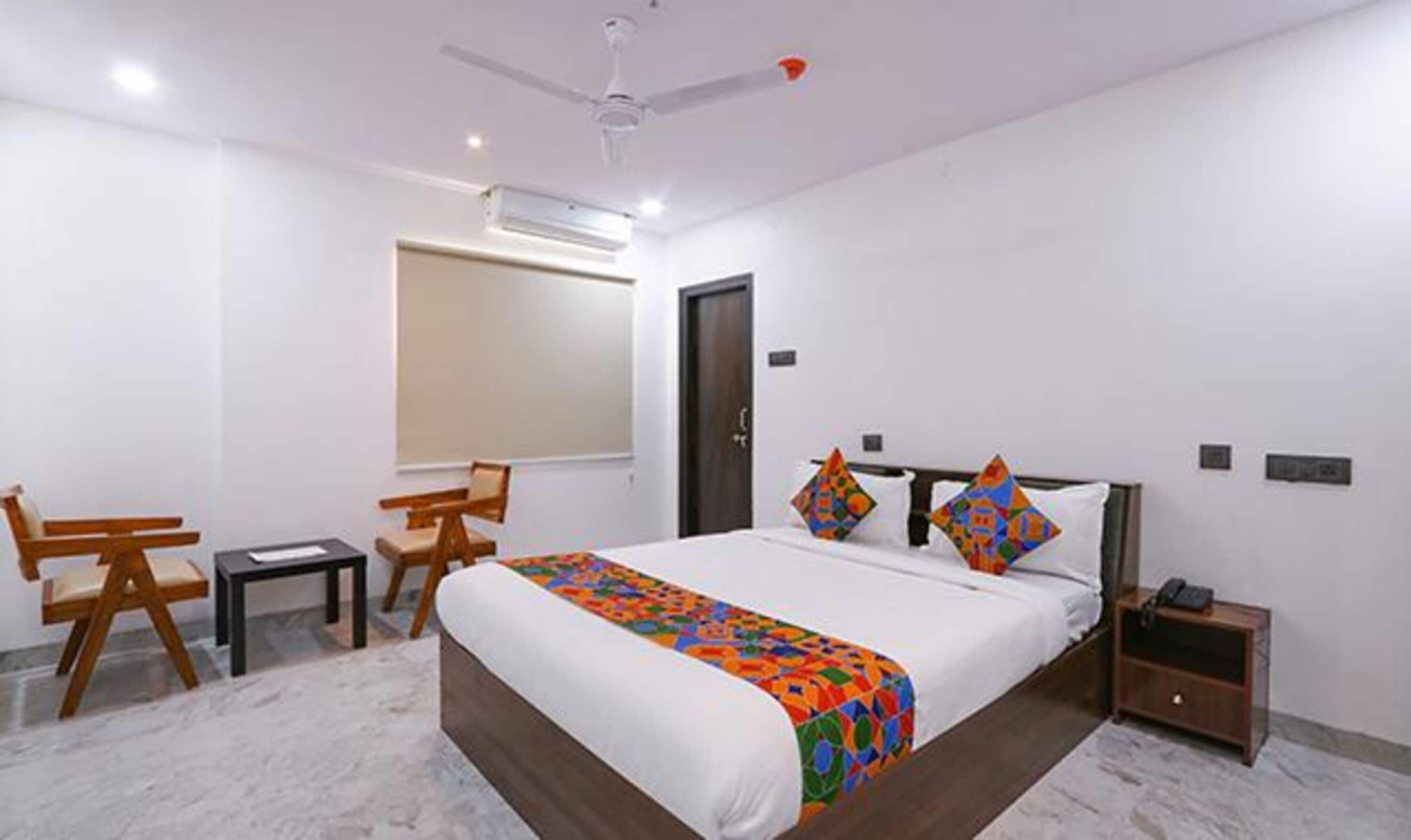 Foto - FabHotel RK Residency - Nr S R Nagar Metro Station, Ameerpet