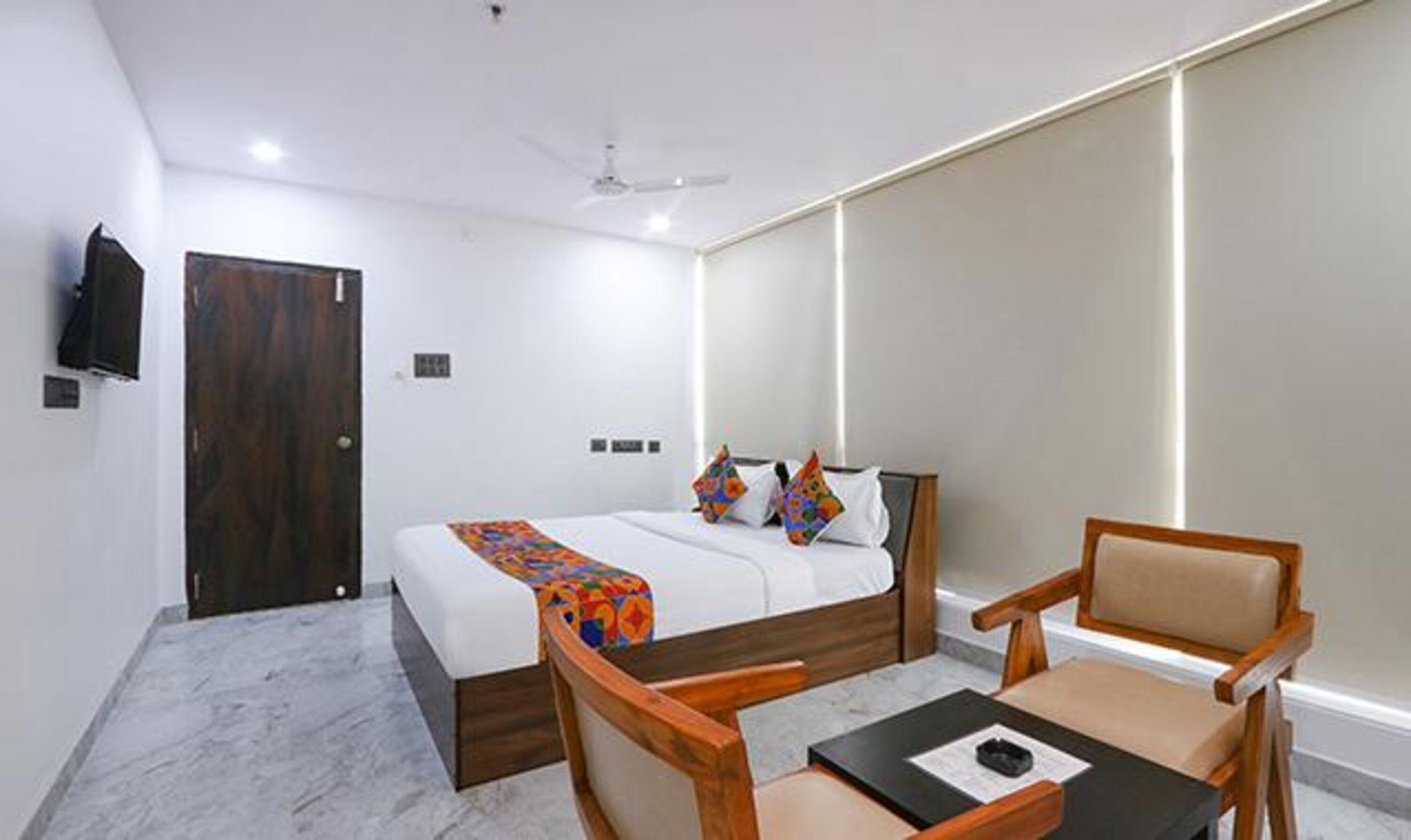 Foto - FabHotel RK Residency - Nr S R Nagar Metro Station, Ameerpet