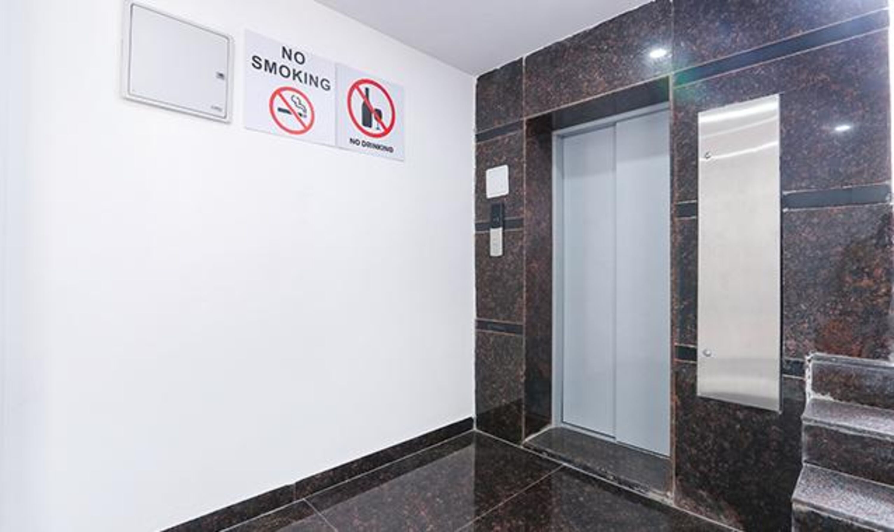 Foto - FabHotel RK Residency - Nr S R Nagar Metro Station, Ameerpet