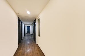 Lobby - Fabexpress Twamev (New Delhi)