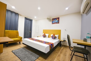 Premium Room | Egyptian cotton sheets, premium bedding, in-room safe, free WiFi - FabHotel Twamev (New Delhi)