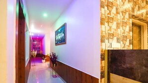 Lobby - Fabhotel The 3 Idiots (Vikasnagar)