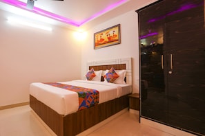 Room - Fabhotel The 3 Idiots (Vikasnagar)