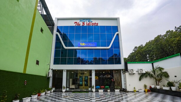 Exterior - Fabhotel The 3 Idiots (Vikasnagar)
