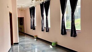 Lobby - Fabexpress A2P Palace (Ootacamund)