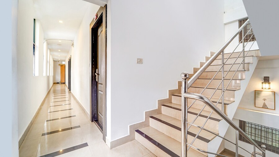 Fabhotel Qube