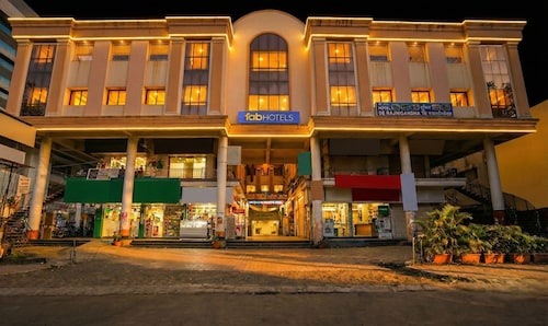 FabHotel De Rajnigandha