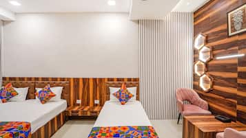 Egyptian cotton sheets, premium bedding, in-room safe, free WiFi