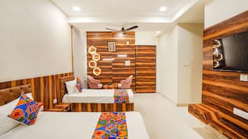 Egyptian cotton sheets, premium bedding, in-room safe, free WiFi