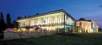 2 Bed Lodge Sleeps 6 -Pets Ok -Patio -Free Parking