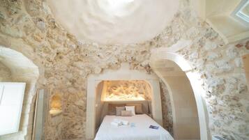 1 camera, Wi-Fi gratuito, lenzuola