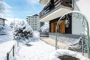 Property grounds - Armonia Apartment, Sauze d'Oulx, Italy (Sauze d'Oulx)