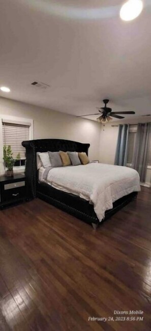 3 bedrooms, iron/ironing board, free WiFi, bed sheets - Charming 3-bedroom house in cool Atlanta with WiFi and AC (Atlanta)