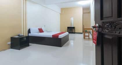 RedDoorz Near SM City Muntinlupa