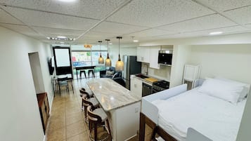 1 bedroom, WiFi (free)