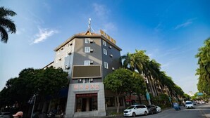 Exterior - Ming Fan Ju Hotel (Ruili)
