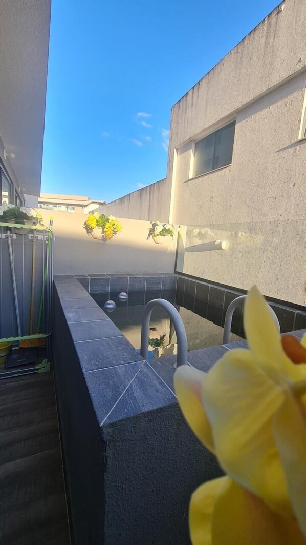 Porch - Flat Ofurô 08 VP by La Playa (Ipojuca)