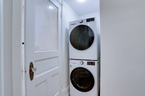 Unclassified image, 4 of 24, button