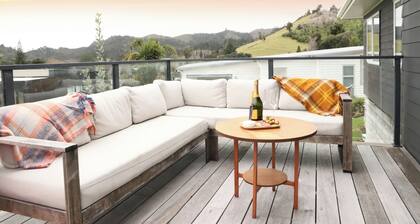 Hosts on the Coast Whiritoa Retreat