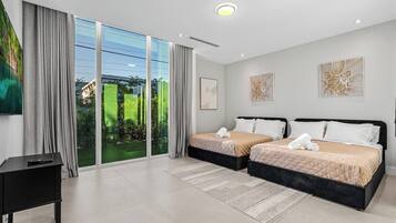 5 bedrooms, iron/ironing board, travel cot, WiFi