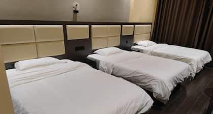 Dongxing Chengfeng Hotel