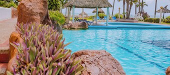 Casa Lily - Beach Front Condo