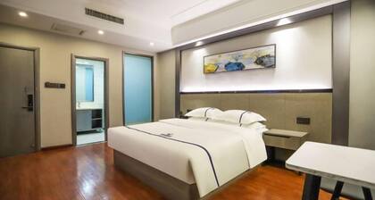Manzhou Hotel (Yongshun Yinhe Branch)