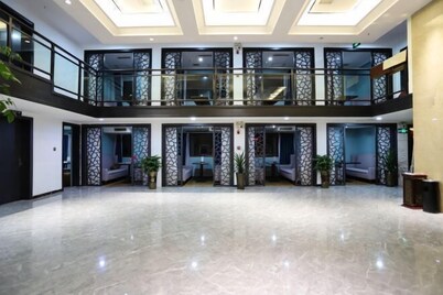 Manzhou Hotel (Yongshun Yinhe Branch)