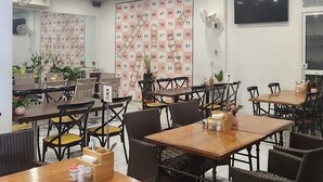 Restaurant - Central Bay Motel (Port Vila)