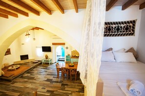 2 chambres, fer et planche à repasser, Wi-Fi gratuit, draps fournis