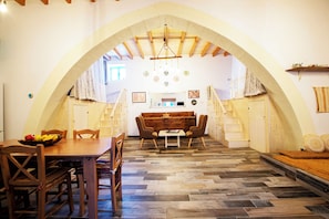 Interior - Stefanis Relis House (Archangelos)